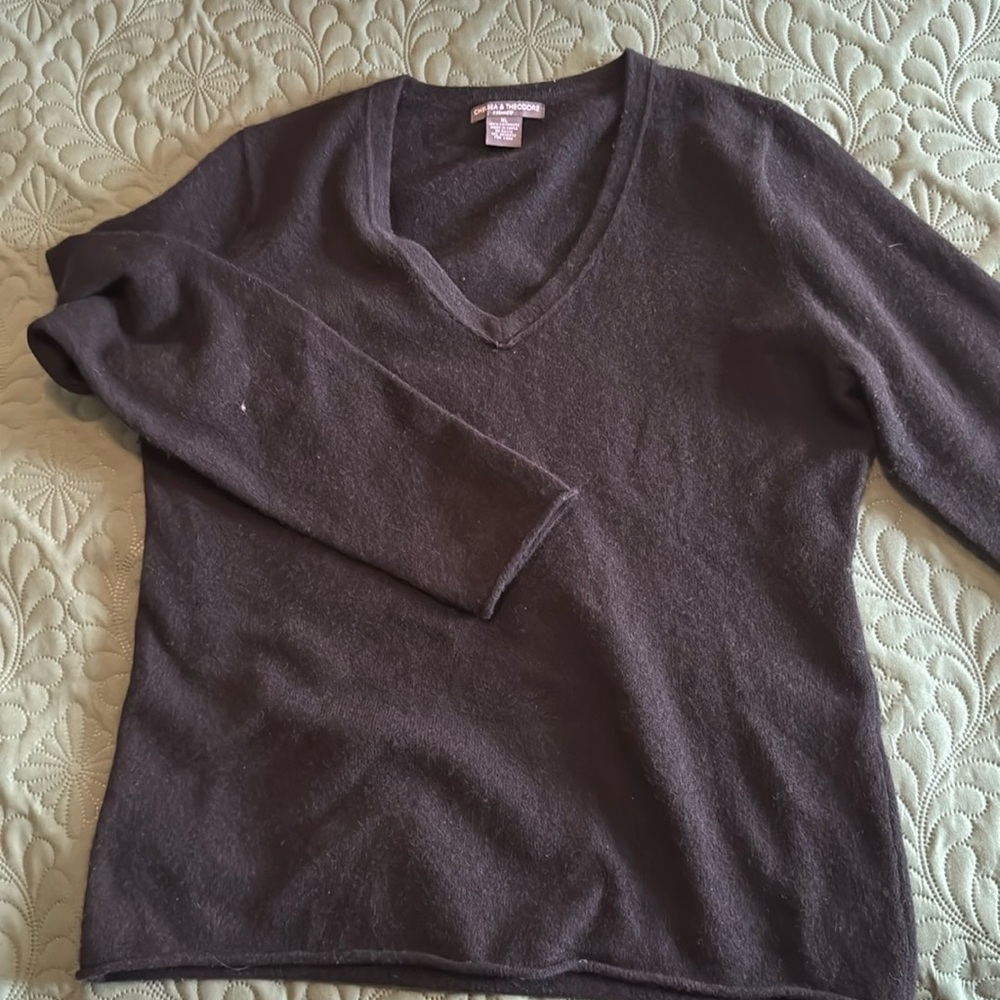 V neck cashmere long sleeve
